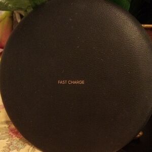 Samsung Black Wireless Fast Charger